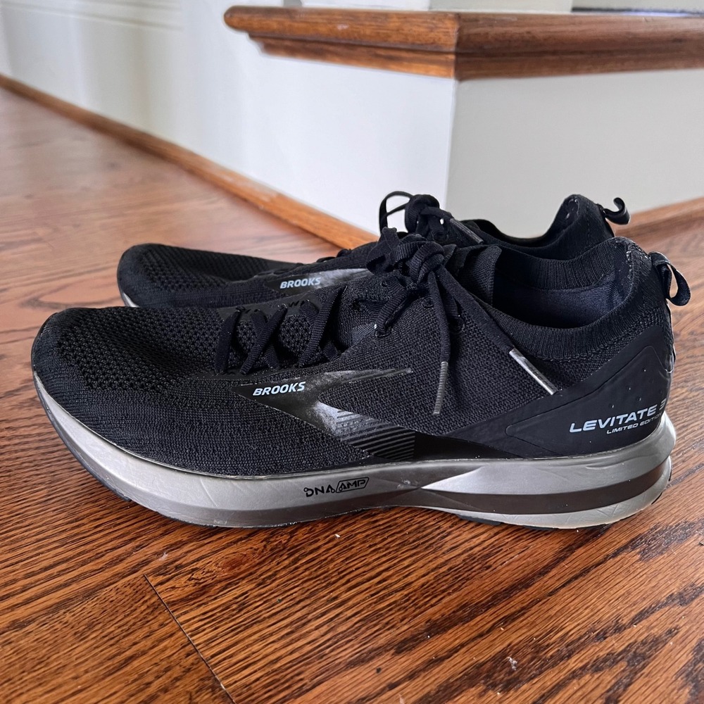 Brooks Levitate 3 Limited Edition Mens 11 Running Shoes Black Silver 1103251D071 - Picture 6 of 11